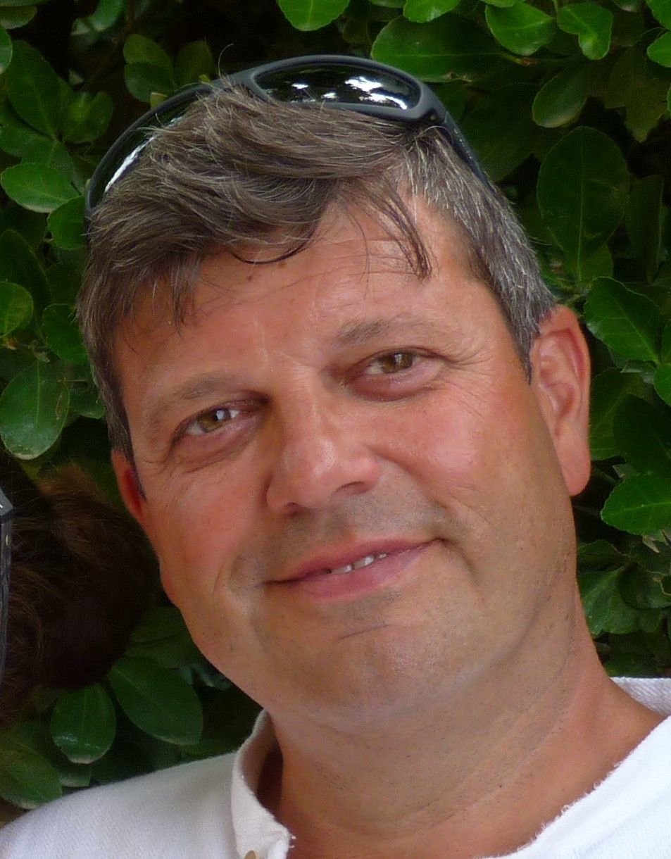 Dr Yves Debosschere